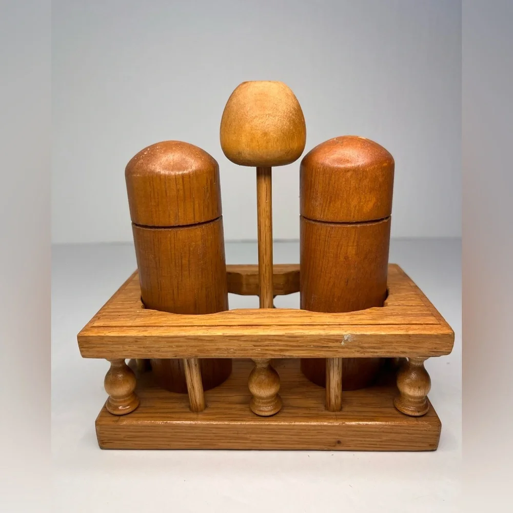 Vintage Wood Salt & Pepper Shaker Set with Holder Rubber Stoppers.‎